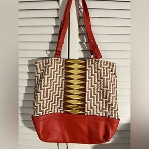 Elliott Lucca Leather Tote Shows Perfect